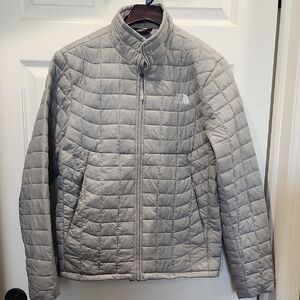 The North Face Men's Light Gray Puffer Jacket